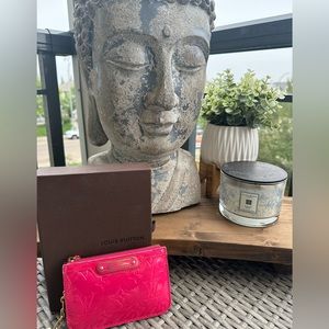 Authentic Louis Vuitton Key Pouch in “Rose Pop” colour